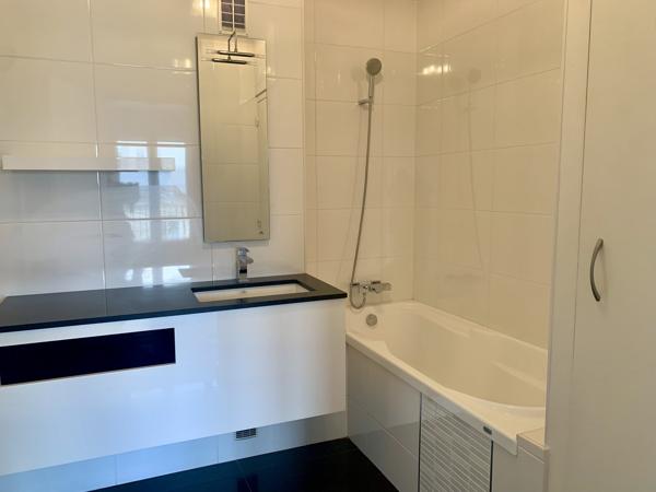 NOUVEAUTES : spacieux T5 avec balcon et box