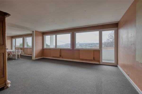 Appartement 10 pièces - 179 m²