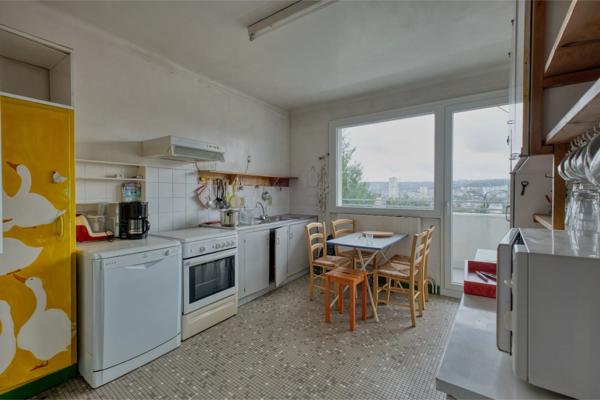 Appartement 10 pièces - 179 m²