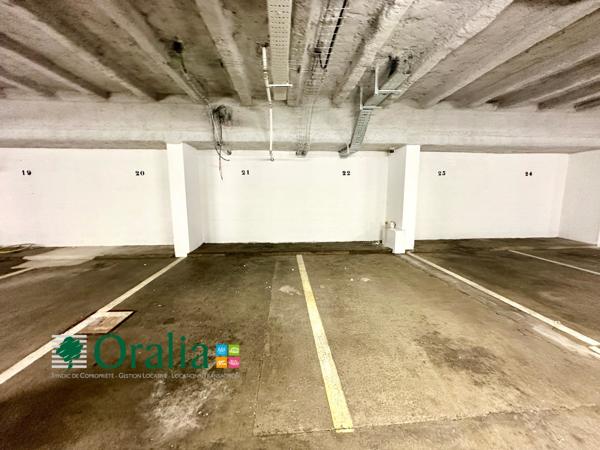 Parking · Location Bordeaux (33000)