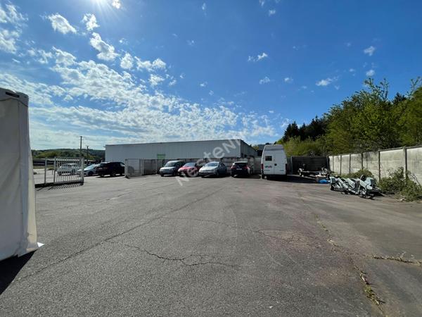 St Avold: Local commercial ou d'activité , emplacement numéro 1