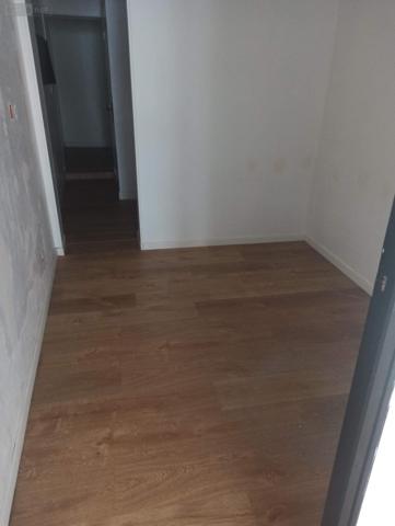 Local commercial à louer à Reims dans la Marne (51100), ref : POI