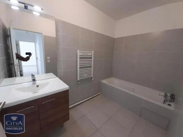 Appartement à louer 3 pièces 59.55m² Villeurbanne (69100)