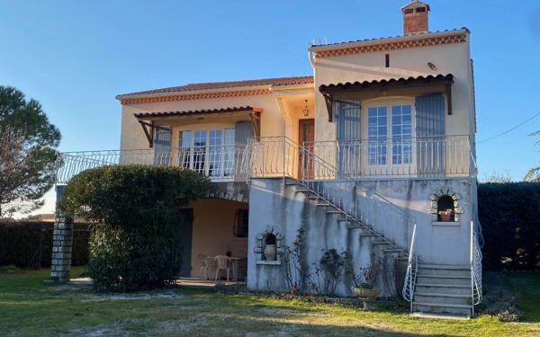 Maison à vendre    5 pièces •  Mallemort