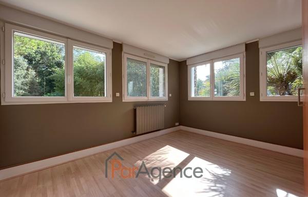 VILLA CONTEMPORAINE DE PLAIN-PIED