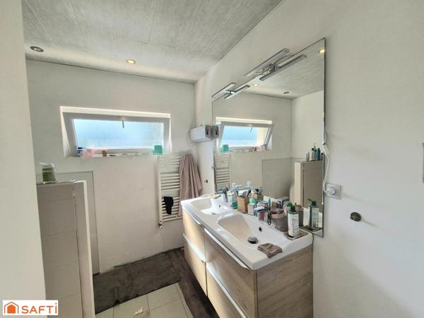 Très bien placé tout en étant au calme