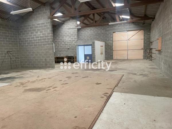 Local Commercial 4 pièces - 300 m²