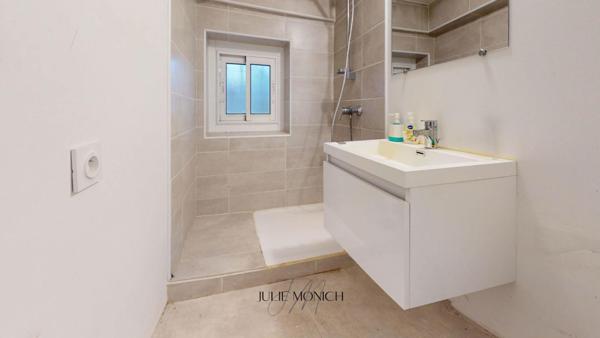 MAISON 3 FACES A DEUX PAS DE LA PLAGE ET DES COMMERCES