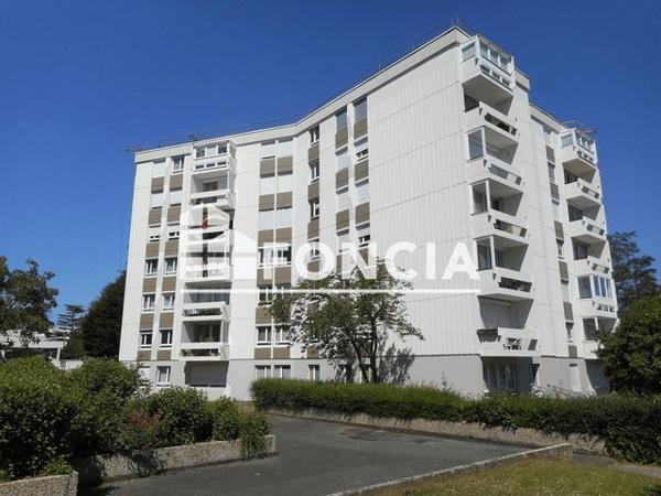 Location Studio 34.75 m² - 18 PLACE CHAMPLAIN Caen 14000