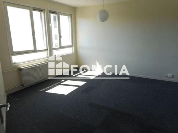 Location Studio 34.75 m² - 18 PLACE CHAMPLAIN Caen 14000