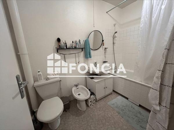 Location Studio 34.75 m² - 18 PLACE CHAMPLAIN Caen 14000