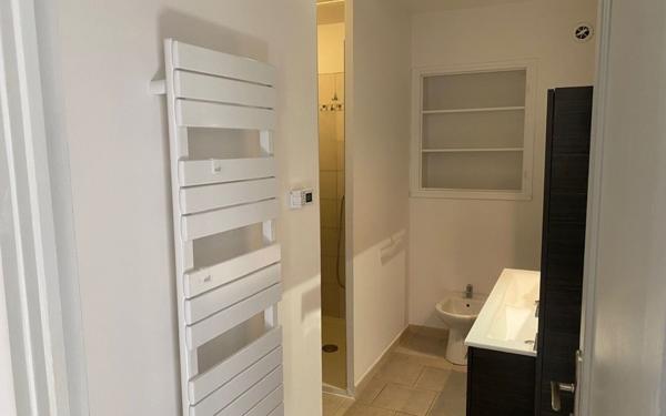 Maison à vendre    4 pièces •  L'Isle-sur-la-Sorgue