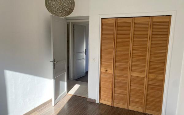 Maison à vendre    4 pièces •  L'Isle-sur-la-Sorgue