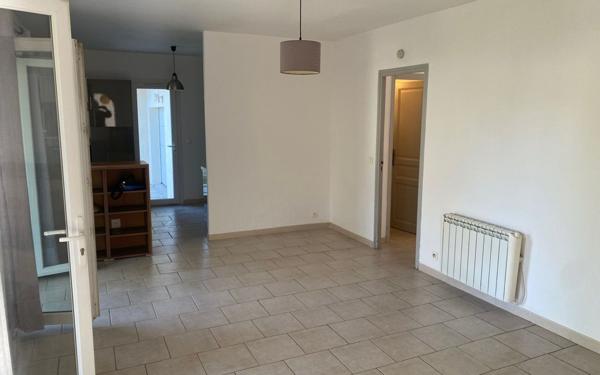 Maison à vendre    4 pièces •  L'Isle-sur-la-Sorgue