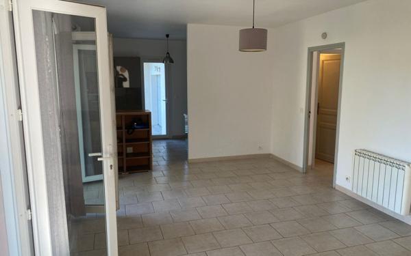 Maison à vendre    4 pièces •  L'Isle-sur-la-Sorgue