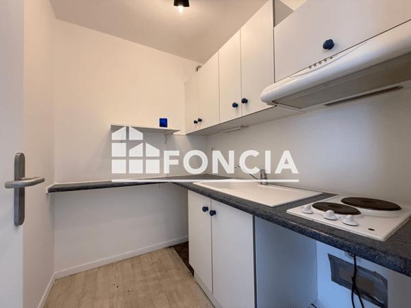 Location Appartement 2 pièces 31.71 m² - 38 RUE DE LA PERIGOURDINE Cabourg 14390