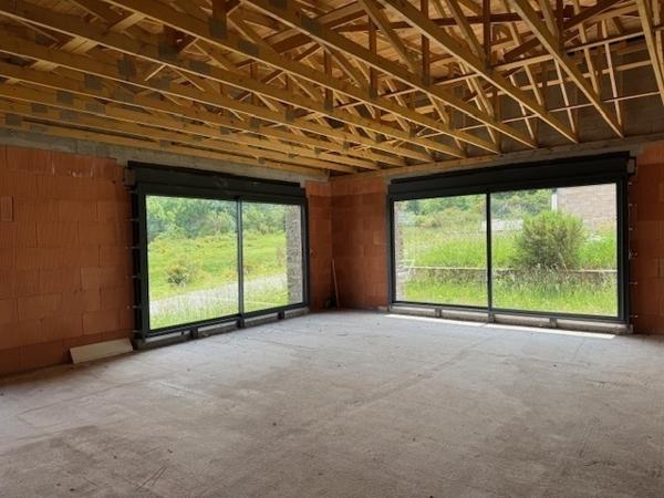 Maison neuve à terminer