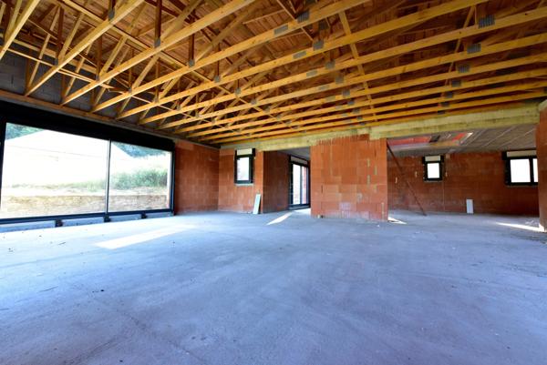 Maison neuve à terminer