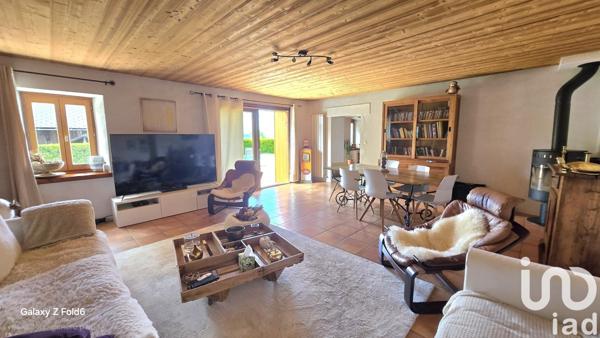 Longère 6 pièces de 183 m² à Bellecombe-en-Bauges (73340)