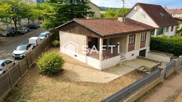 Pavillon à rénover au beau potentiel