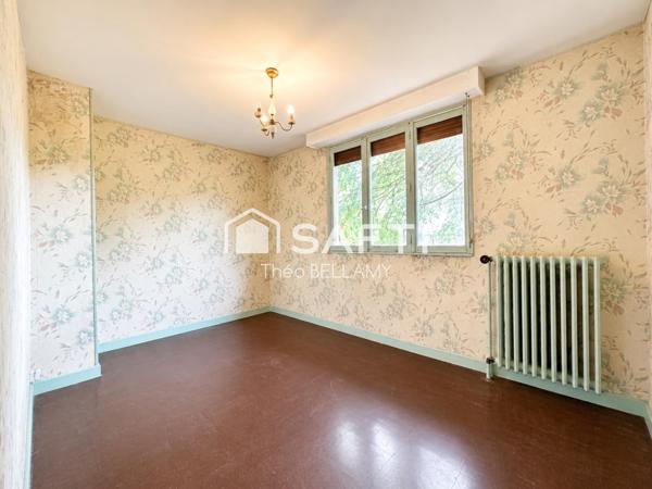Pavillon à rénover au beau potentiel