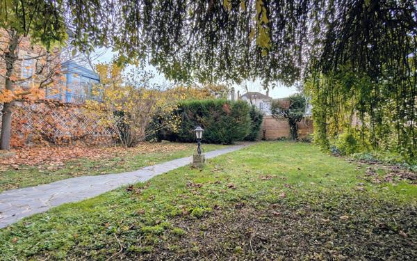 Maison à vendre    7 pièces • 171 m2 Lagny-sur-Marne