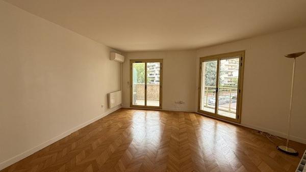 A VENDRE 2P 57M² TERRASSE + CLIMATISATION HESPERIDES DE L'OREE DE NEUILLY A LEVALLOIS-PERRET