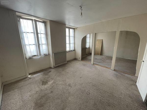 Maison à vendre à Javron-les-Chapelles en Mayenne (53250), ref : 557