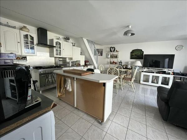 Immeuble à vendre |  Château-sur-Epte |  175 m²