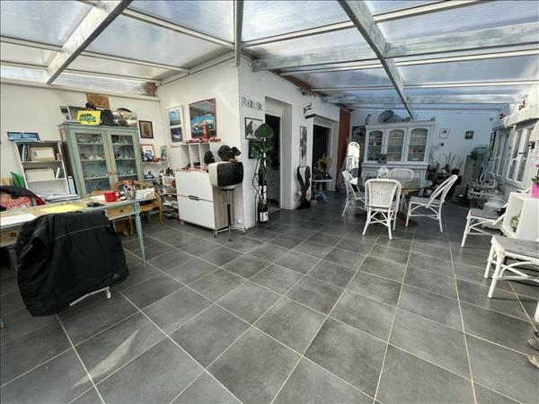 Immeuble à vendre |  Château-sur-Epte |  175 m²