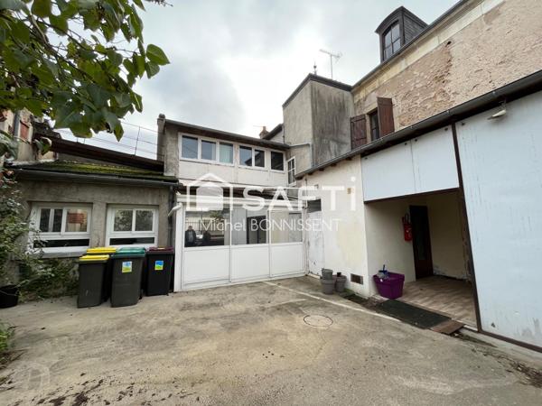 Immeuble commerce et appartement en centre ville