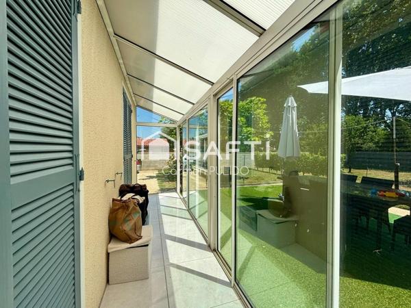 Maison de plain pied avec 3 chambres, garage et jardin : proche des comodités !