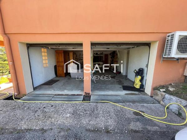 BELLE PROPRIETE AVEC PISCINE ET TERRAIN DE TENNIS SUR 23033 M² A 10 MINUTES DU CENTRE VILLE