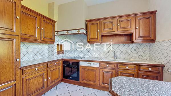 Moirans, Maison individuelle d'environ 170m² habitables sur 3 niveaux