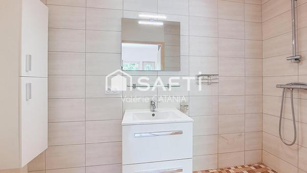 Moirans, Maison individuelle d'environ 170m² habitables sur 3 niveaux