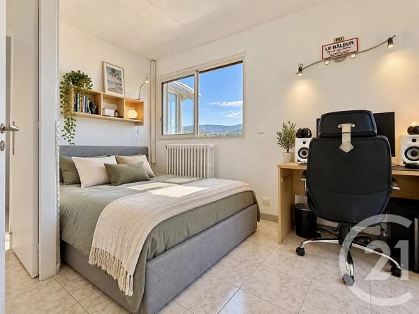 Appartement T3 à vendre  3 pièces - 70 m 2   NICE  - 06
