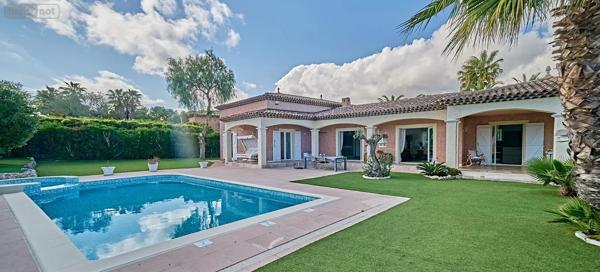 Achat - Maison Saint-Raphaël 83700 6 pièces 143 m 2 1231 m 2