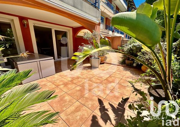 Appartement 3 pièces de 80 m² à Cavalaire-sur-Mer (83240)