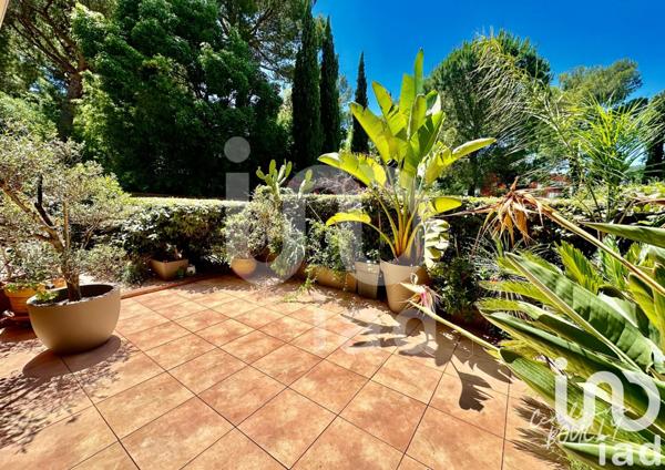 Appartement 3 pièces de 80 m² à Cavalaire-sur-Mer (83240)