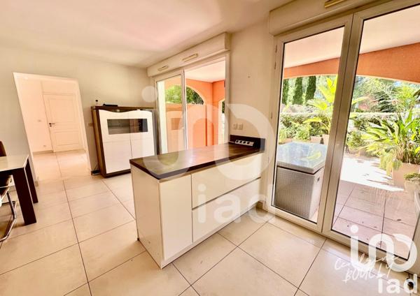 Appartement 3 pièces de 80 m² à Cavalaire-sur-Mer (83240)