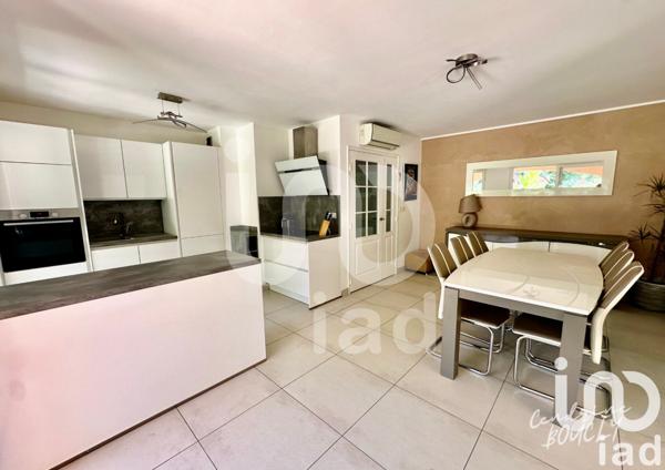 Appartement 3 pièces de 80 m² à Cavalaire-sur-Mer (83240)