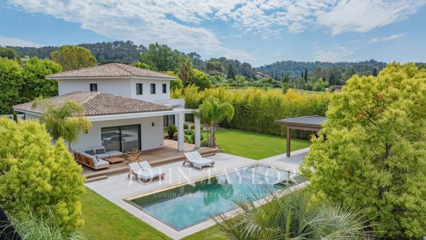 Mougins magnifique villa neuve