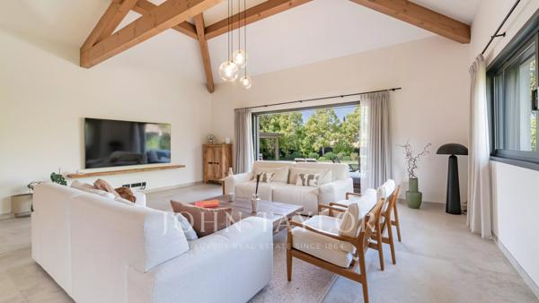 Mougins magnifique villa neuve