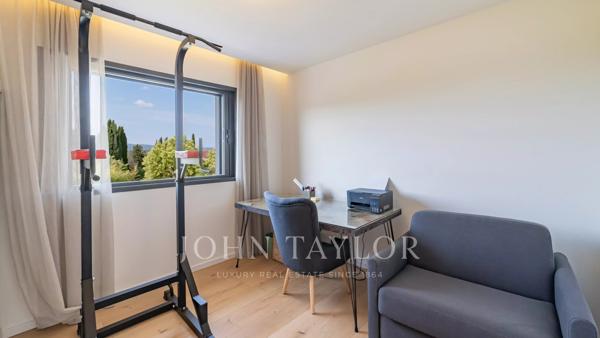 Mougins magnifique villa neuve