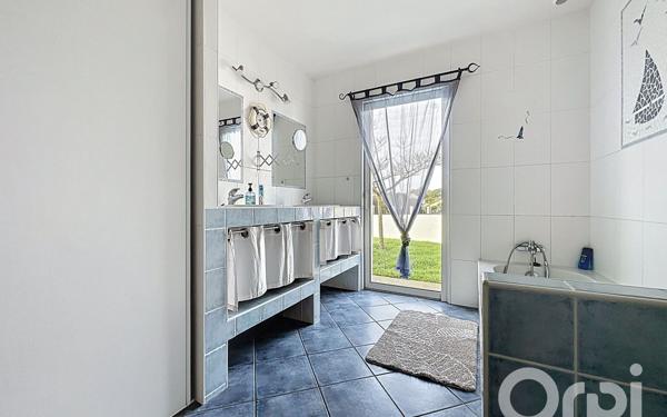 Maison à vendre    4 pièces •  Le Fenouiller