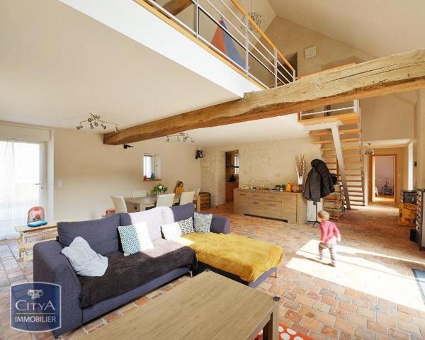 Maison à louer 5 pièces 149.89m²