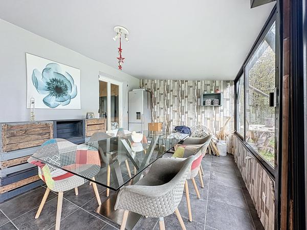 Saint-Clair-sur-Epte (95770) Maison - Vie de plain-pied - 3 Chbres - Jardin - Piscine