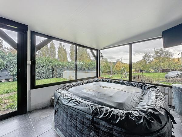 Saint-Clair-sur-Epte (95770) Maison - Vie de plain-pied - 3 Chbres - Jardin - Piscine