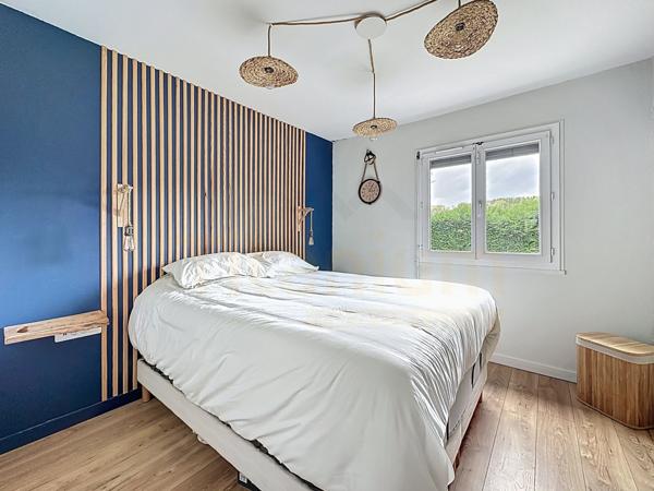 Saint-Clair-sur-Epte (95770) Maison - Vie de plain-pied - 3 Chbres - Jardin - Piscine