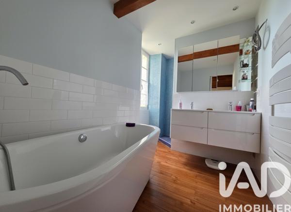 Maison à vendre 8 pièces 260 m² Champniers